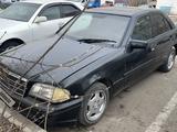 Mercedes-Benz C 180 1995 года за 950 000 тг. в Петропавловск – фото 2