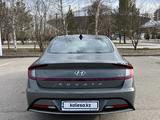 Hyundai Sonata 2021 года за 13 300 000 тг. в Астана – фото 4