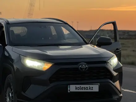 Toyota RAV4 2021 года за 11 500 000 тг. в Актау – фото 6