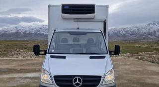 Mercedes Benz Sprinter 2011 будка