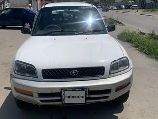 Toyota RAV4, 1997