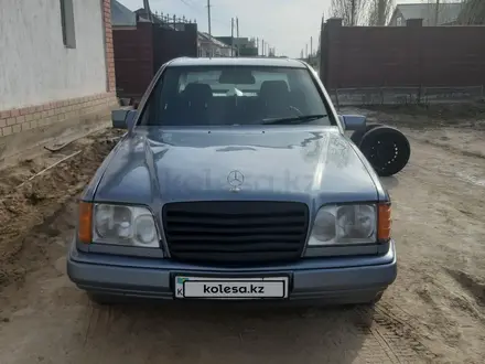 Mercedes-Benz E 220 1992 года за 1 350 000 тг. в Кызылорда