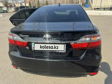Toyota Camry 2017 года за 11 300 000 тг. в Алматы – фото 11