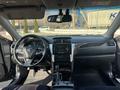 Toyota Camry 2017 года за 11 300 000 тг. в Алматы – фото 17