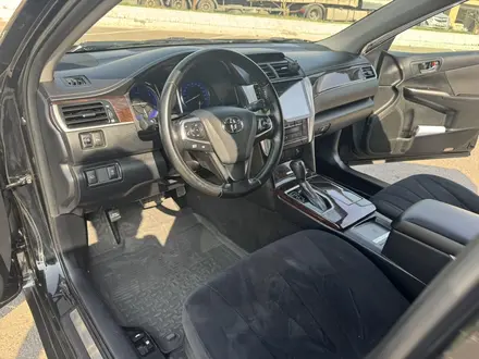 Toyota Camry 2017 года за 11 300 000 тг. в Алматы – фото 18