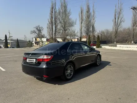Toyota Camry 2017 года за 11 300 000 тг. в Алматы – фото 4