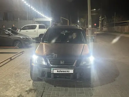 Honda CR-V 1996 года за 2 000 000 тг. в Алматы – фото 2