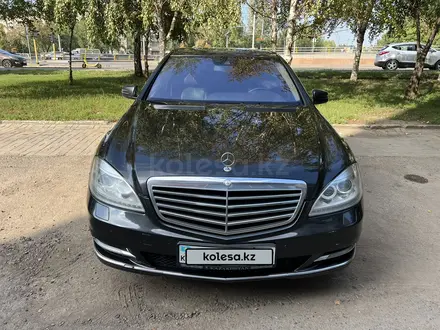 Mercedes-Benz S 350 2012 года за 10 990 000 тг. в Алматы – фото 22
