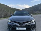 Toyota Camry 2019 года за 9 500 000 тг. в Алматы – фото 3