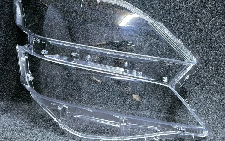 Стекло фары Тойота Велфаер за 26 000 тг. в Алматы