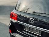 Toyota Land Cruiser 2012 года за 25 890 000 тг. в Шымкент – фото 4