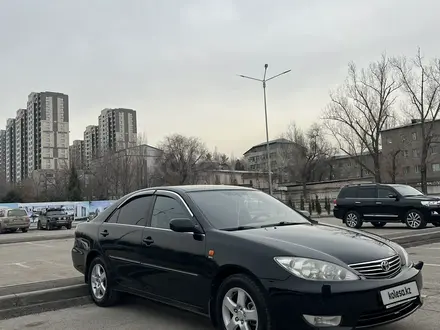 Toyota Camry 2004 года за 6 700 000 тг. в Алматы – фото 3