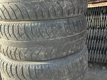 BRIDGESTONE за 60 000 тг. в Алматы – фото 4