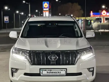 Toyota Land Cruiser Prado 2018 года за 22 750 000 тг. в Актобе – фото 13