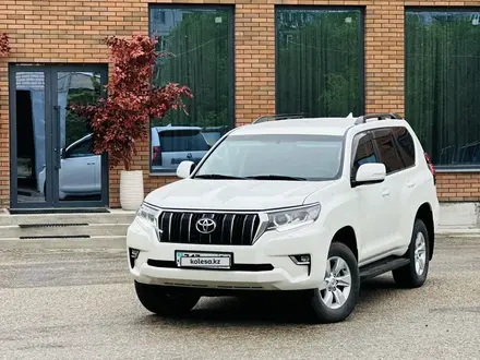 Toyota Land Cruiser Prado 2018 года за 22 750 000 тг. в Актобе