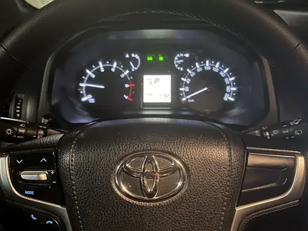 Toyota Land Cruiser Prado 2018 года за 22 750 000 тг. в Актобе – фото 70