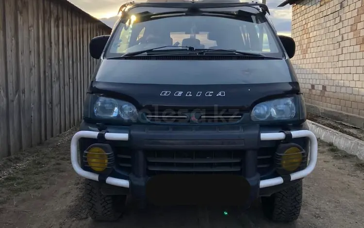 Mitsubishi Delica 1995 годаүшін4 000 000 тг. в Семей