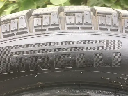 Зимние шины 215/55/18 Pirelli за 170 000 тг. в Алматы