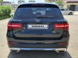 Mercedes-Benz GLC 250 2017 годаүшін16 900 000 тг. в Атырау – фото 2