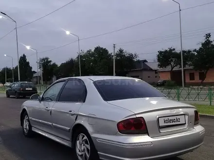 Hyundai Sonata 2001 года за 2 100 000 тг. в Шымкент – фото 3