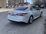 Toyota Camry 2020 года за 14 900 000 тг. в Семей – фото 5