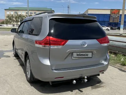 Toyota Sienna 2012 года за 8 000 000 тг. в Атырау – фото 2