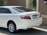 Toyota Camry 2010 года за 7 600 000 тг. в Шымкент – фото 5