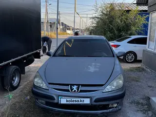 Peugeot 607, 2001