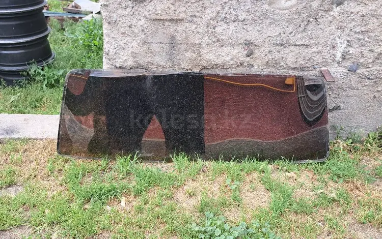Заднее лобовое стекло за 10 000 тг. в Алматы