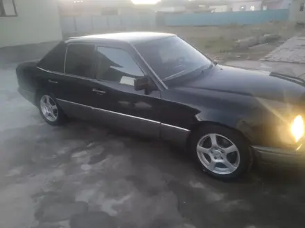 Mercedes-Benz E 220 1993 года за 2 000 000 тг. в Шиели – фото 13