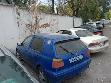 Volkswagen Golf 1993 года за 450 000 тг. в Алматы – фото 2