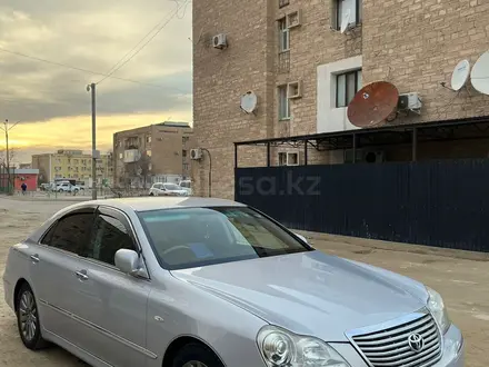 Toyota Crown Majesta 2004 года за 7 000 000 тг. в Актау