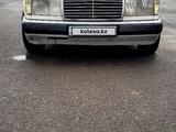 Mercedes-Benz E 260 1989 года за 1 400 000 тг. в Шымкент – фото 4