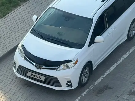 Toyota Sienna 2018 года за 15 000 000 тг. в Алматы – фото 28