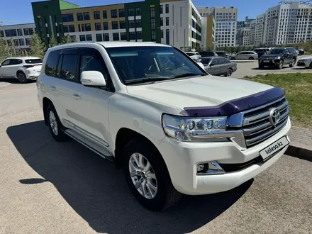 Toyota Land Cruiser 2020 года за 32 900 000 тг. в Астана – фото 2