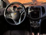 Chevrolet Aveo 2014 годаfor2 900 000 тг. в Атырау – фото 5