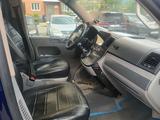 Volkswagen Multivan 2005 годаүшін7 500 000 тг. в Астана – фото 4