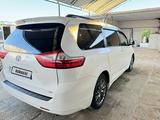 Toyota Sienna 2016 года за 16 000 000 тг. в Жанаозен – фото 3