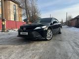 Toyota Camry 2019 годаfor13 500 000 тг. в Актобе