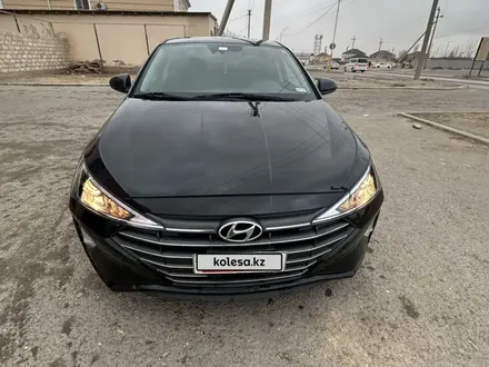 Hyundai Elantra 2019 года за 5 500 000 тг. в Жанаозен