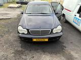 Mercedes-Benz C 200 2004 года за 3 000 000 тг. в Караганда
