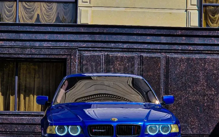 BMW 740 1998 года за 4 500 000 тг. в Шымкент