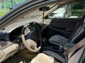 Toyota Camry 2005 годаүшін4 500 000 тг. в Алматы – фото 11