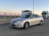 Toyota Camry 2010 годаүшін7 500 000 тг. в Астана – фото 2