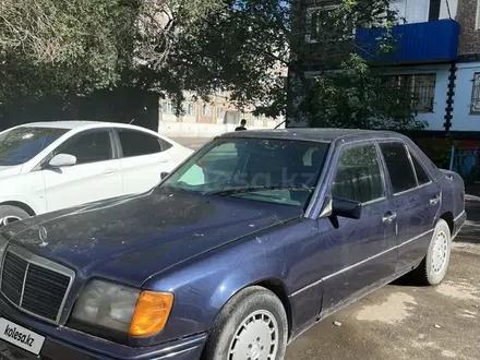 Mercedes-Benz E 200 1995 года за 1 200 000 тг. в Жезказган – фото 4