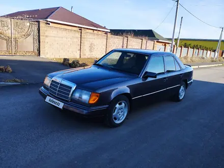 Mercedes-Benz E 260 1993 года за 2 000 000 тг. в Астана – фото 3