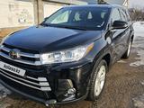 Toyota Highlander 2018 годаүшін17 300 000 тг. в Алматы