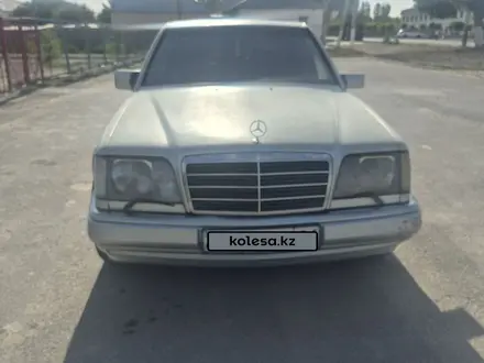 Mercedes-Benz E 280 1994 года за 2 100 000 тг. в Кызылорда