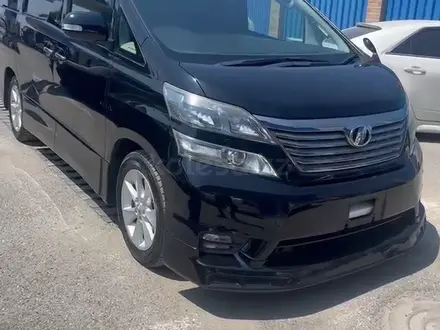 Toyota Vellfire 2011 года за 7 600 000 тг. в Актобе