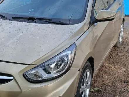 Hyundai Accent 2011 года за 4 400 000 тг. в Мерке – фото 2